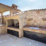 Manuel With Swimming Pool Pensjonat
