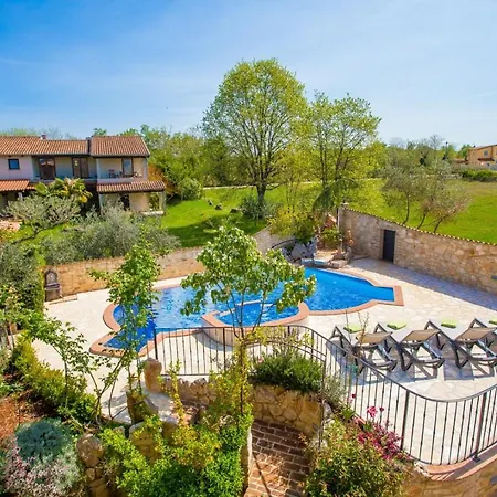 Manuel With Swimming Pool 4*